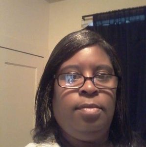 Meet your Posher, Lottie